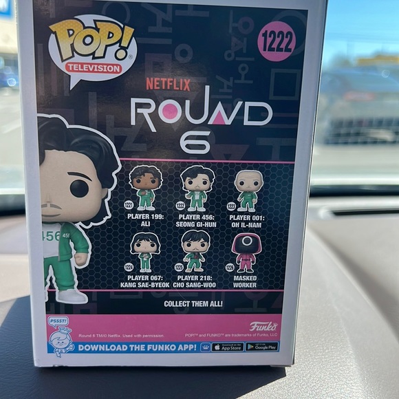 Round 6 Funko Pop Player 456 Seong Gi - Hun NEW in box perfect condition - Picture 3 of 6